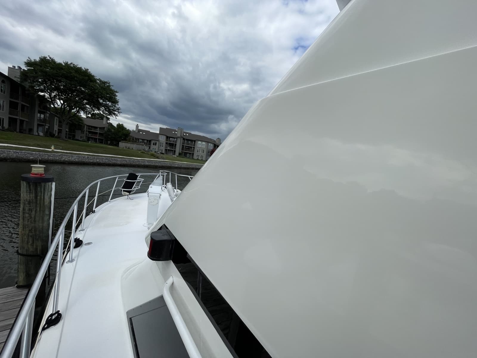 1995 Viking 54 Sports Yacht - Photo 31