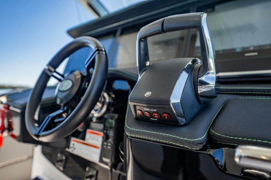 2024 Cigarette 42 Auroris