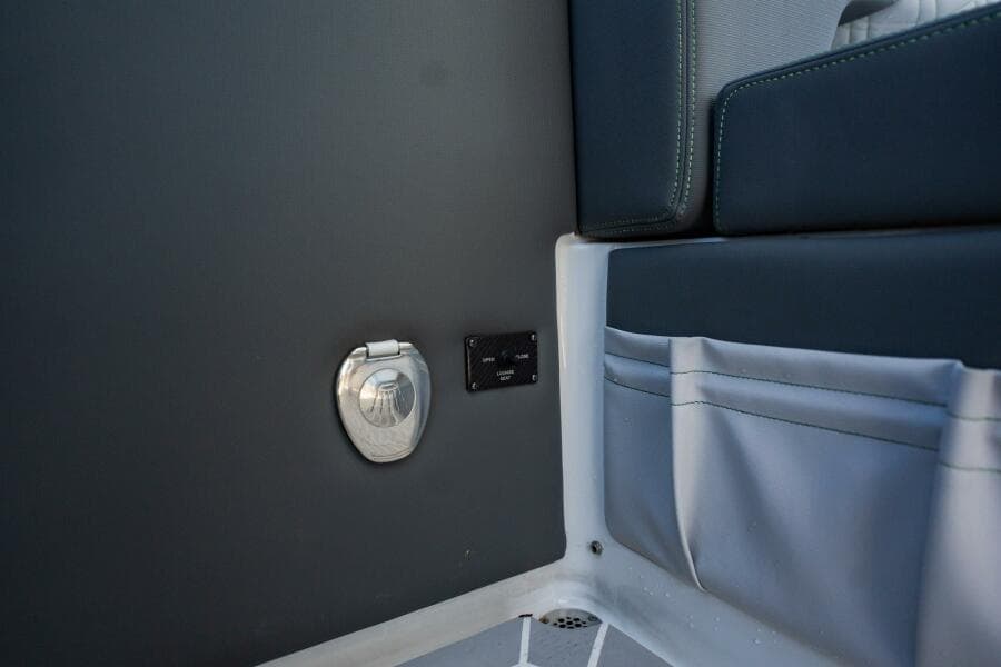 2024 Cigarette 42 Auroris