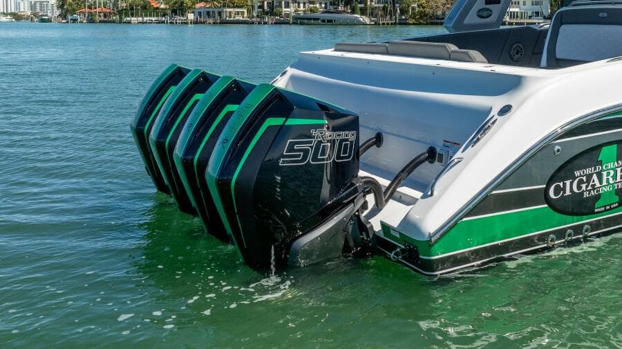 2024 Cigarette 42 Auroris