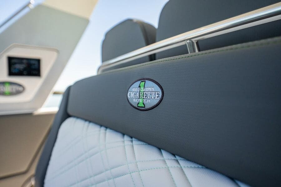 2024 Cigarette 42 Auroris