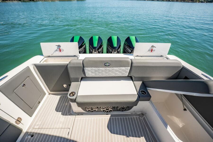 2024 Cigarette 42 Auroris