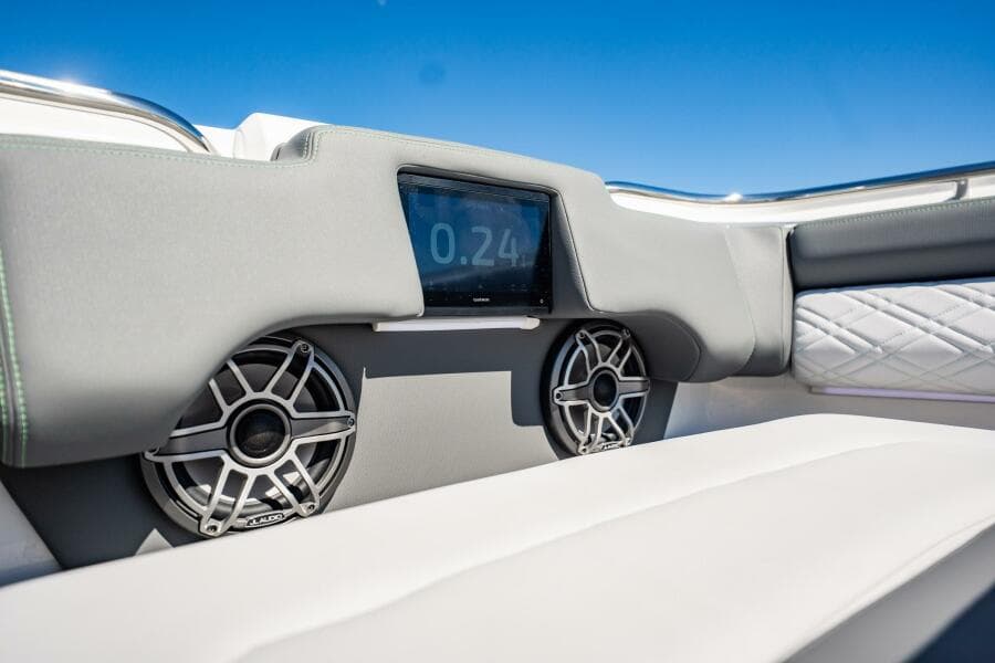 2024 Cigarette 42 Auroris