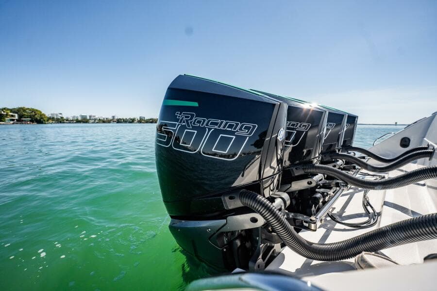 2024 Cigarette 42 Auroris