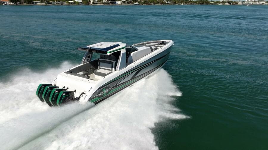 2024 Cigarette 42 Auroris