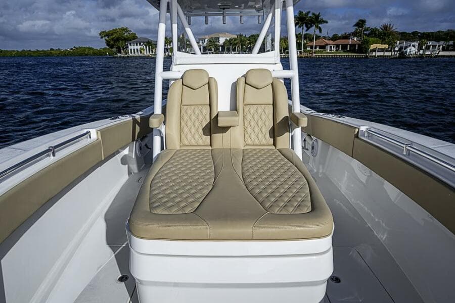 2023 Invincible 33 Open Fisherman