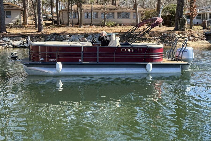 2018 Coach Pontoons 230 RF