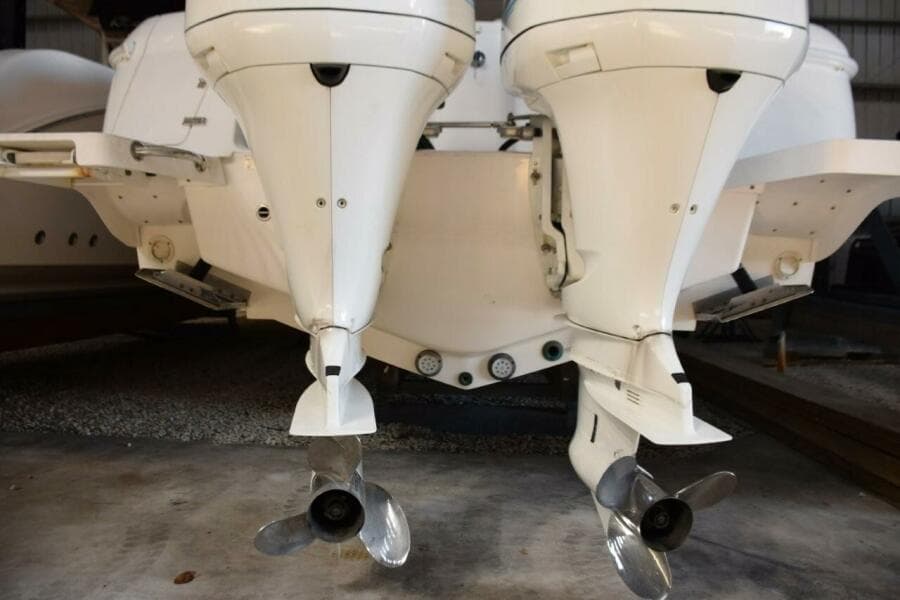 No Bottom Paint And Underwater Lights. Modified V Bottom With Step.