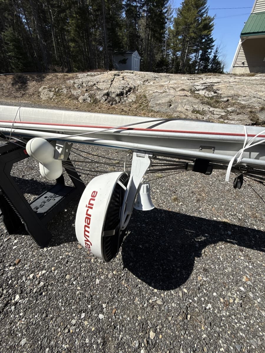 1995 Island Packet 37