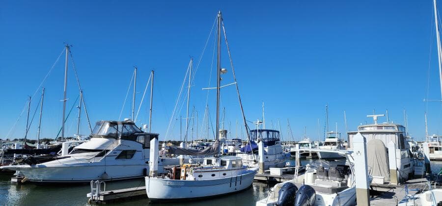 1996 Tillotson-Pearson Motorsailer 32