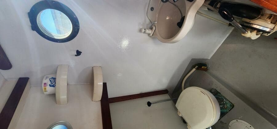 1996 Tillotson-Pearson Motorsailer 32