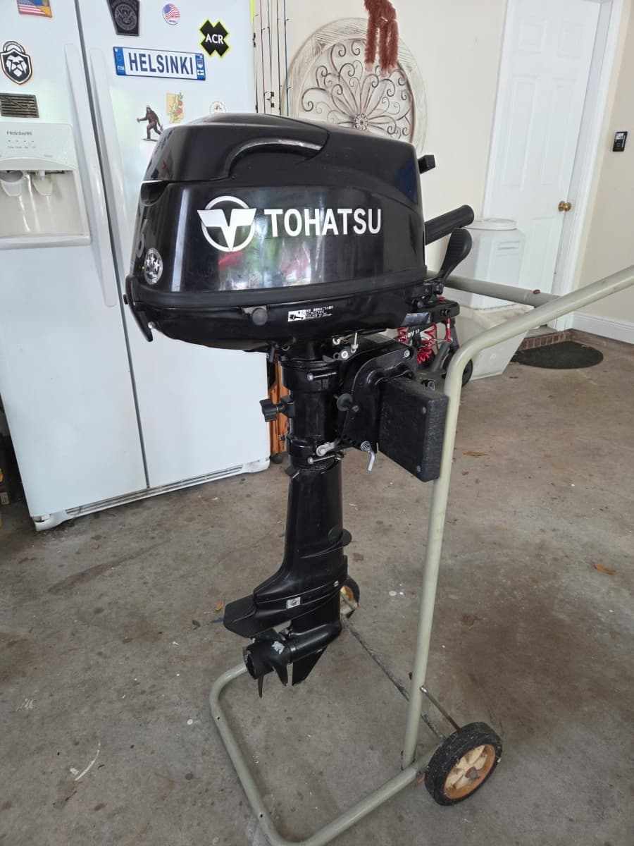 2008 Hunter 38 - Engine