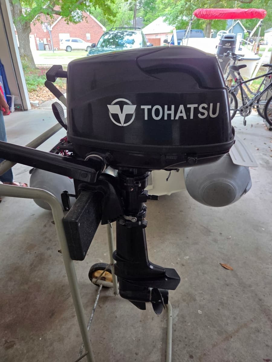 2008 Hunter 38 - Engine