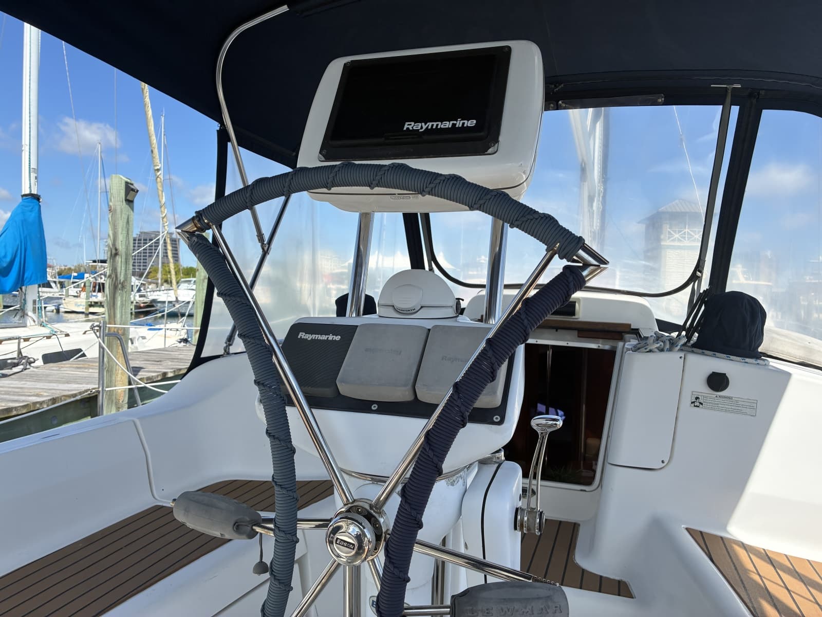 2008 Hunter 38 - 