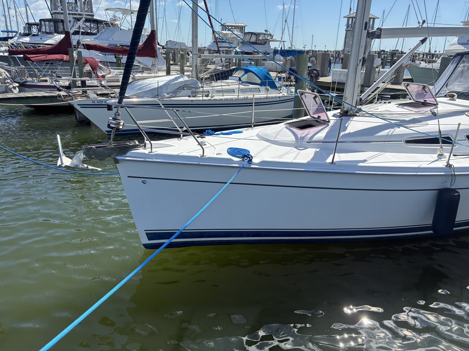 2008 Hunter 38 - Bow