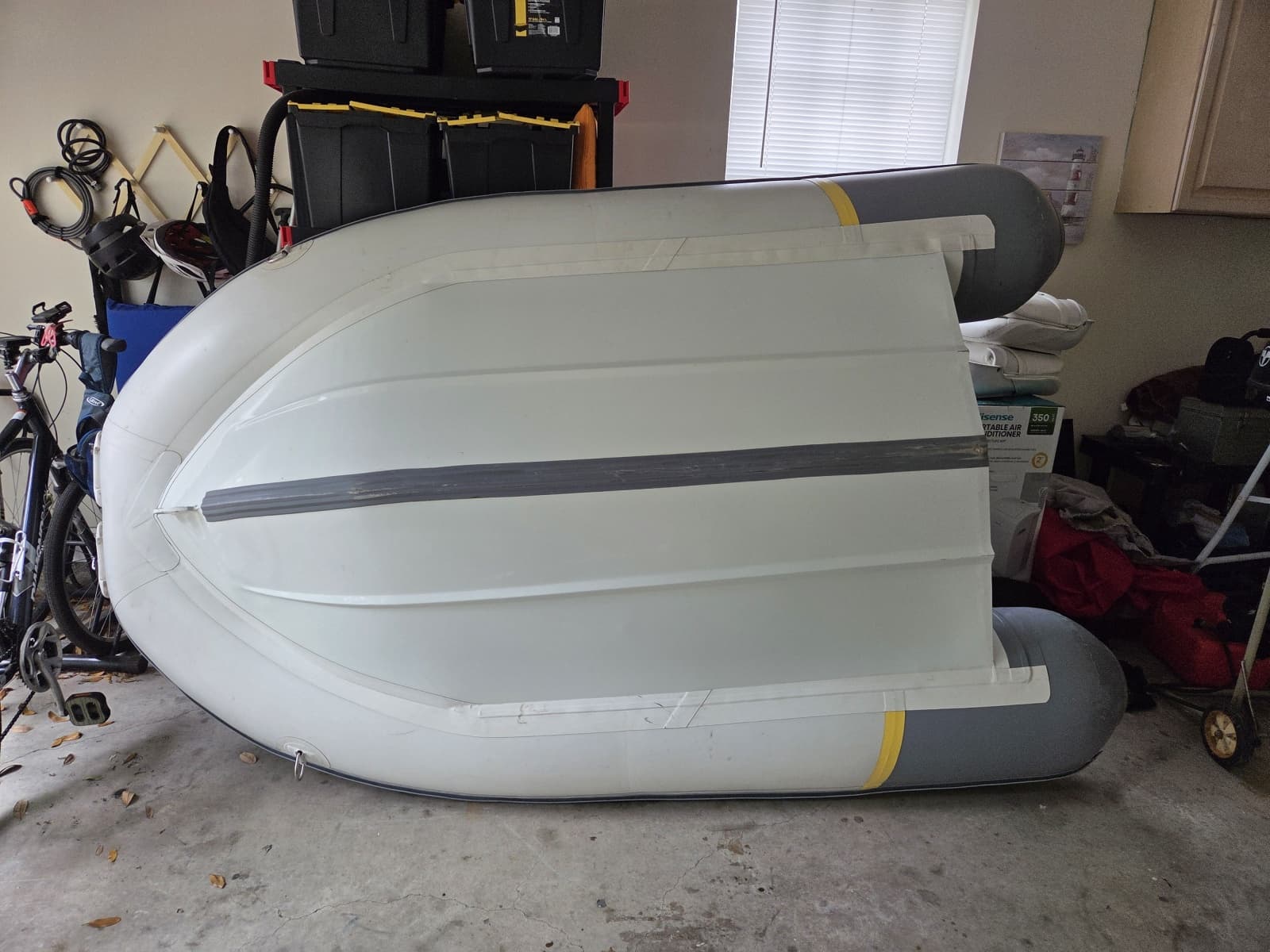 2008 Hunter 38 - Dinghy