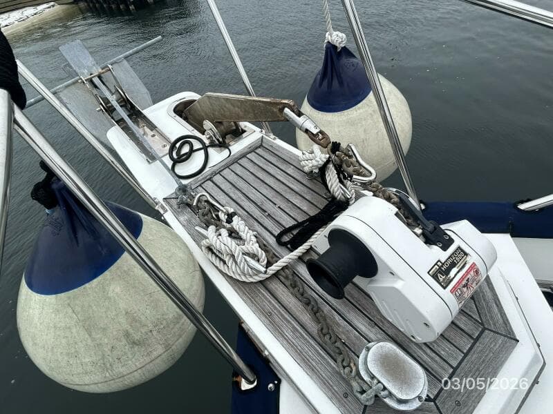 42' Grand Banks anchor windlass2