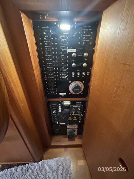 42' Grand Banks electrical panel