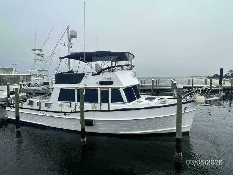 42' Grand Banks starboard forward profile
