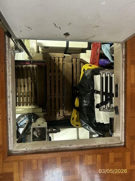 42' Grand Banks engine room access3