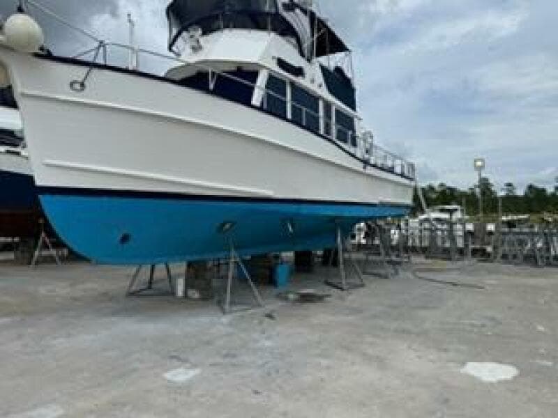 42' Grand Banks hauled out2