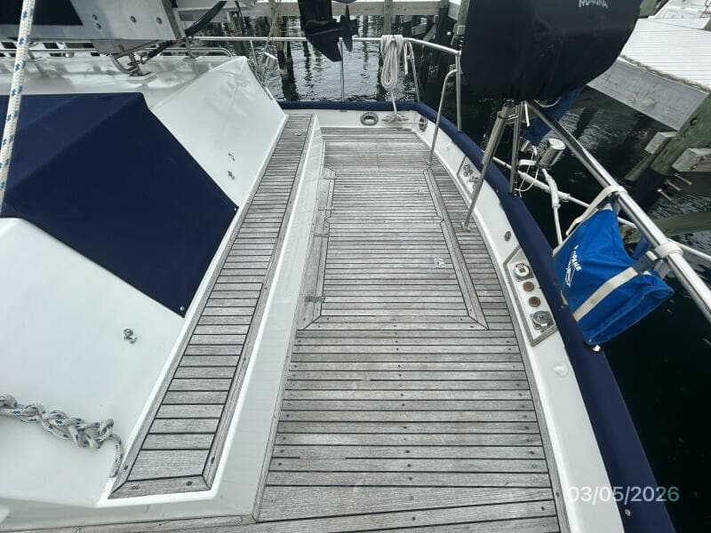 42' Grand Banks aftdeck starboard