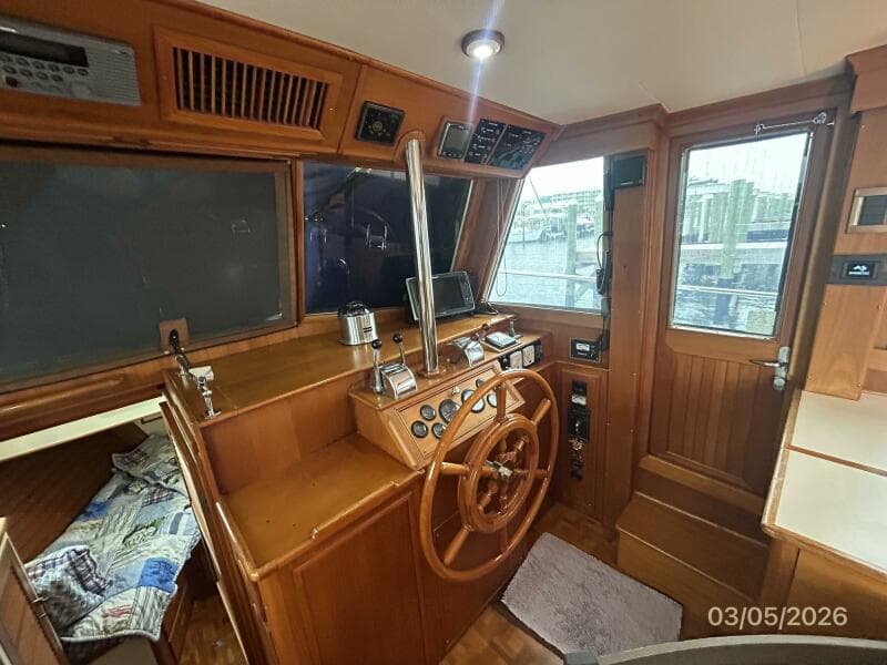 42' Grand Banks lower helm1