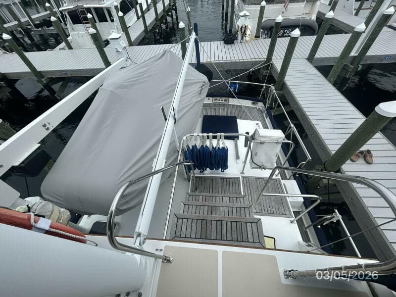 42' Grand Banks trunk cabin aft