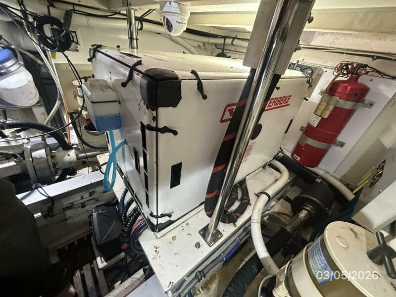 42' Grand Banks generator sound box1