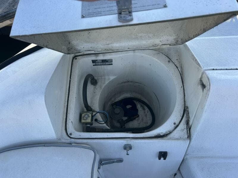 1995 Catalina 320 Study Hull