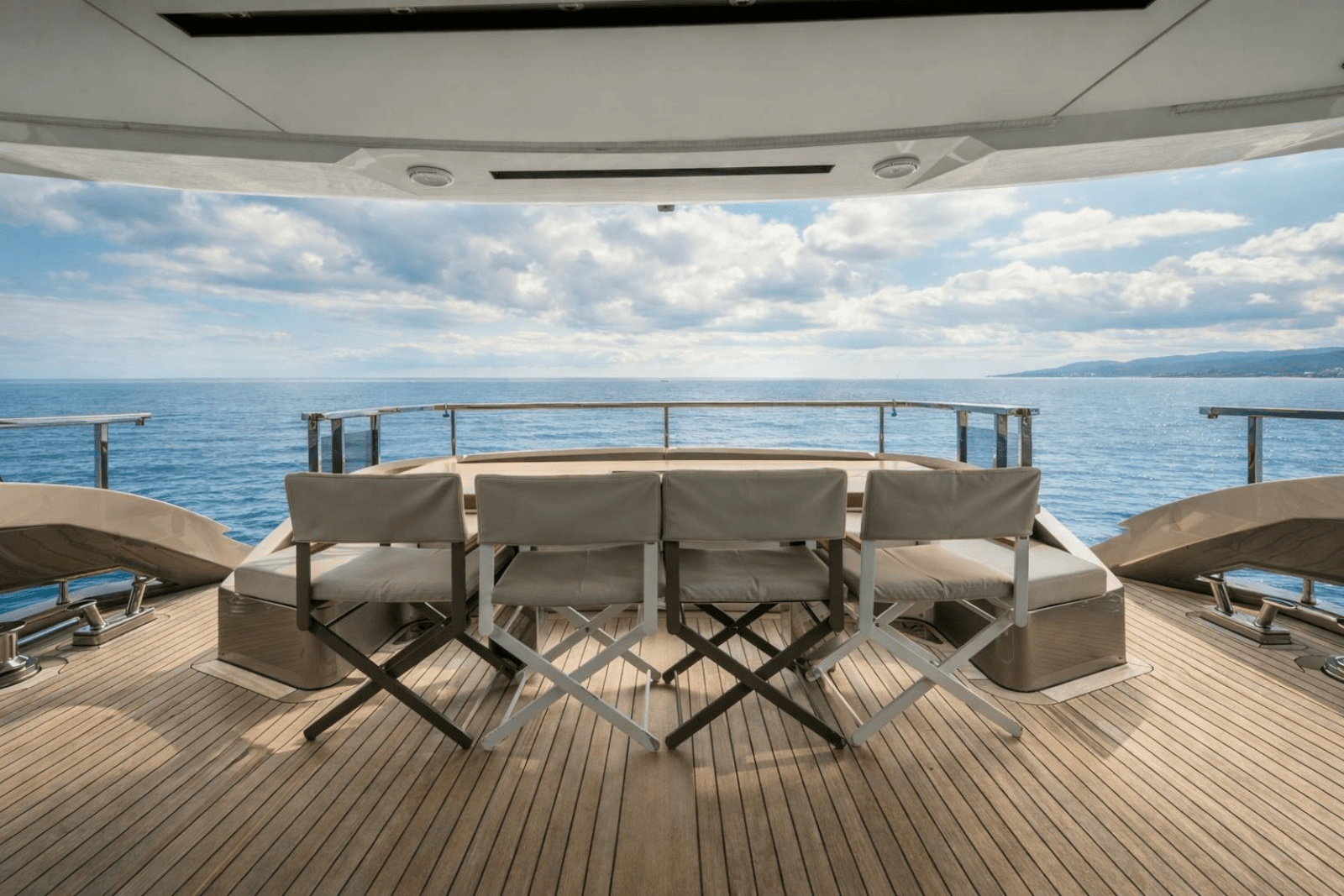 2018 Dominator Yachts Dominator Ilumen - Photo 29