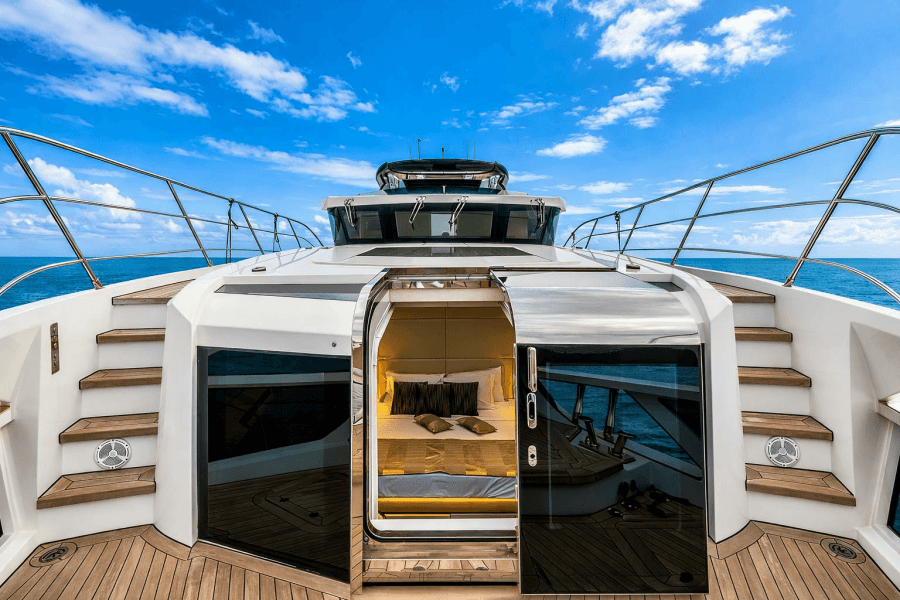 2018 Dominator Yachts Dominator Ilumen