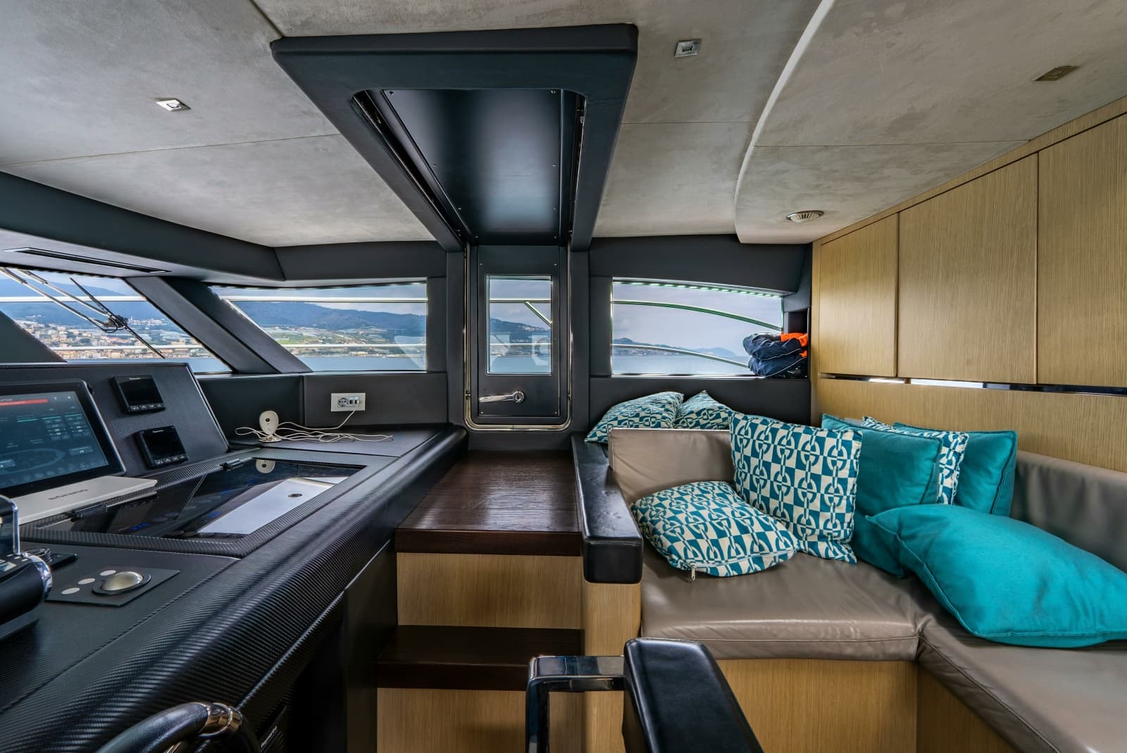 2018 Dominator Yachts Dominator Ilumen - Photo 42