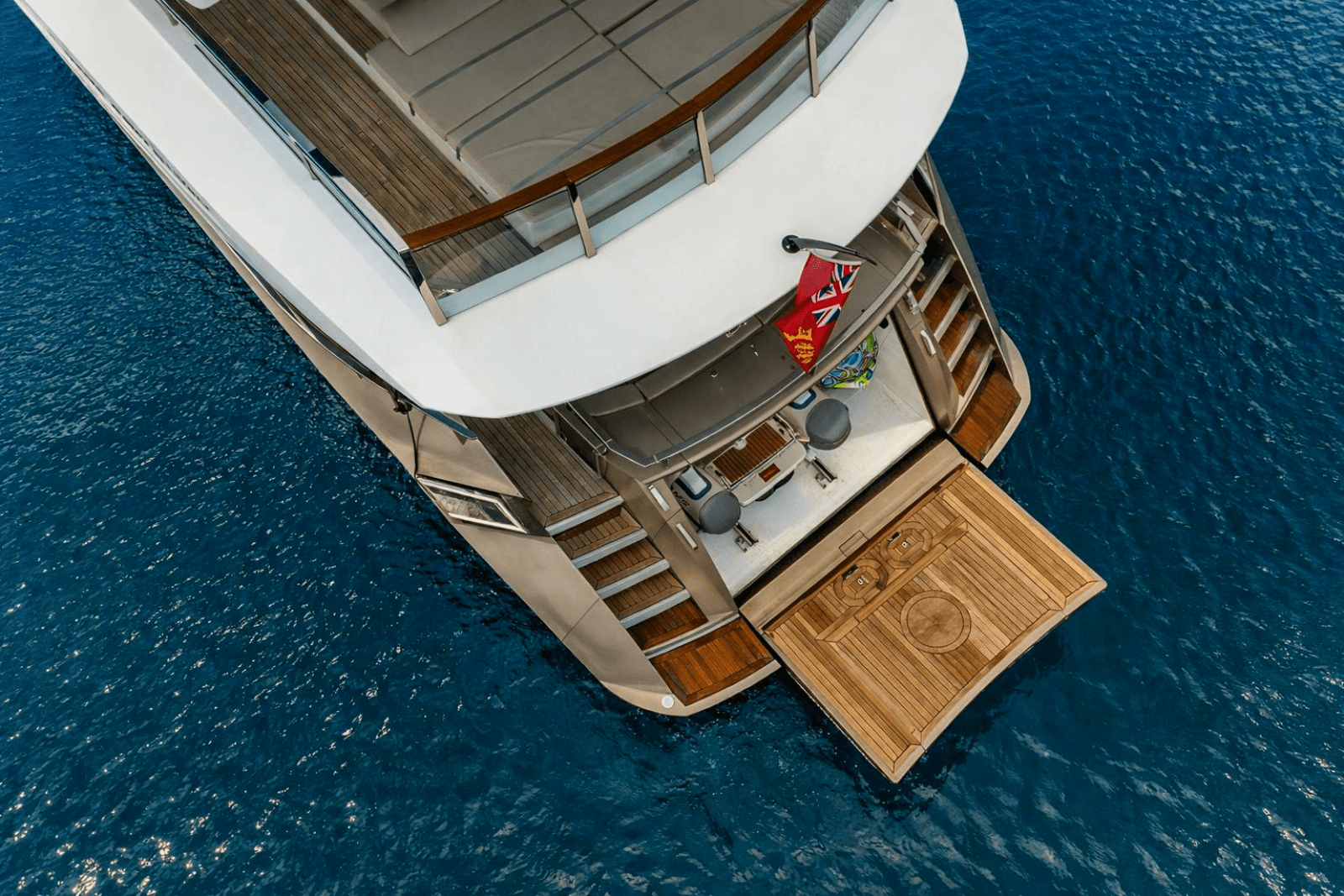 2018 Dominator Yachts Dominator Ilumen - Photo 4