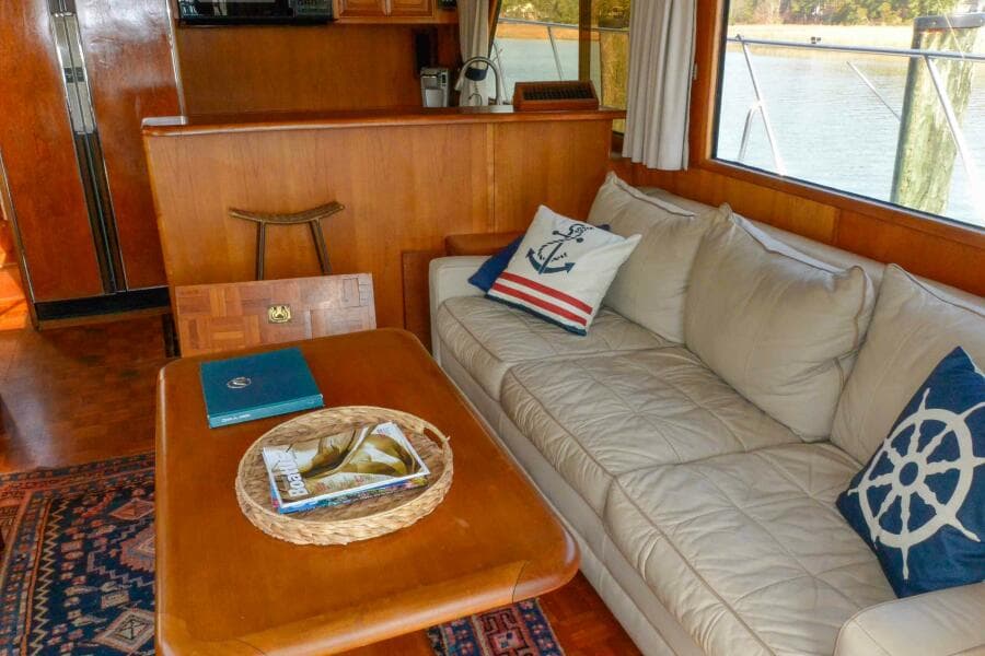 Solon forward starboard 