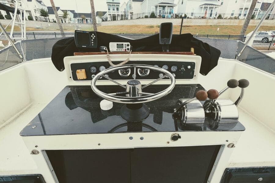 1969 Chris-Craft 35 Commander