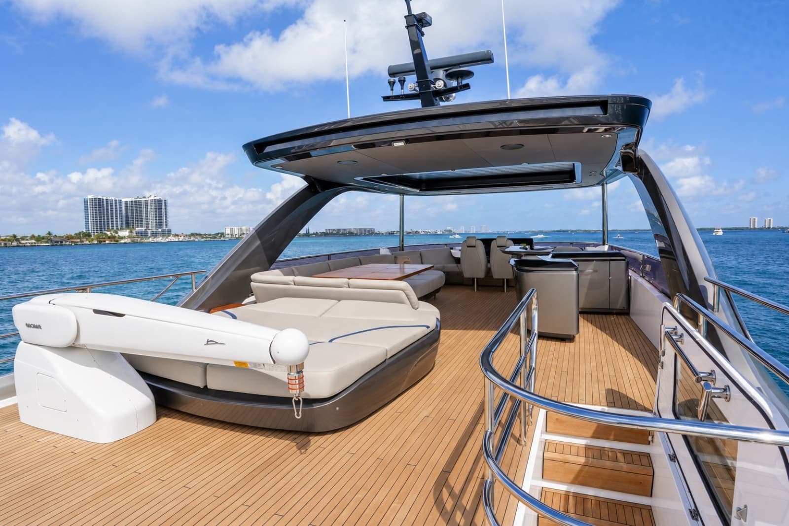 2021 Princess Y85 - Photo 10