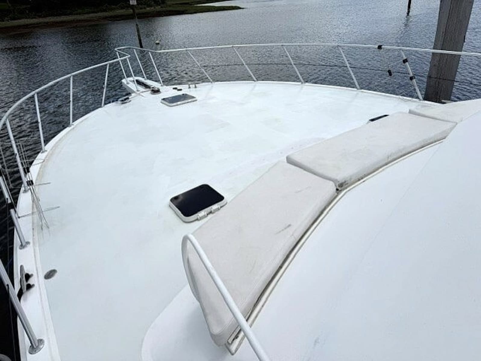 1998 Viking Motor Yacht - Photo 17