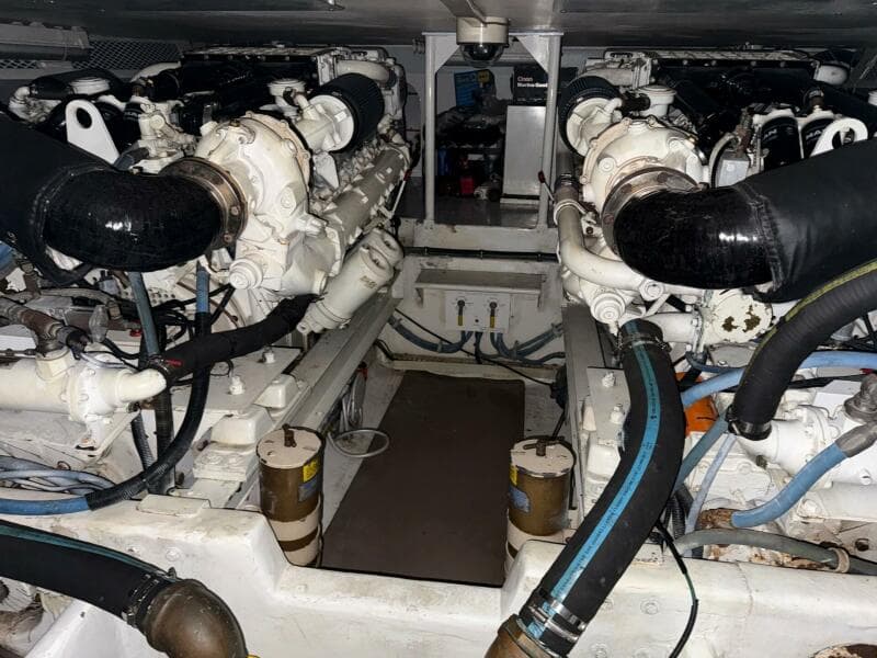 1998 Viking Motor Yacht