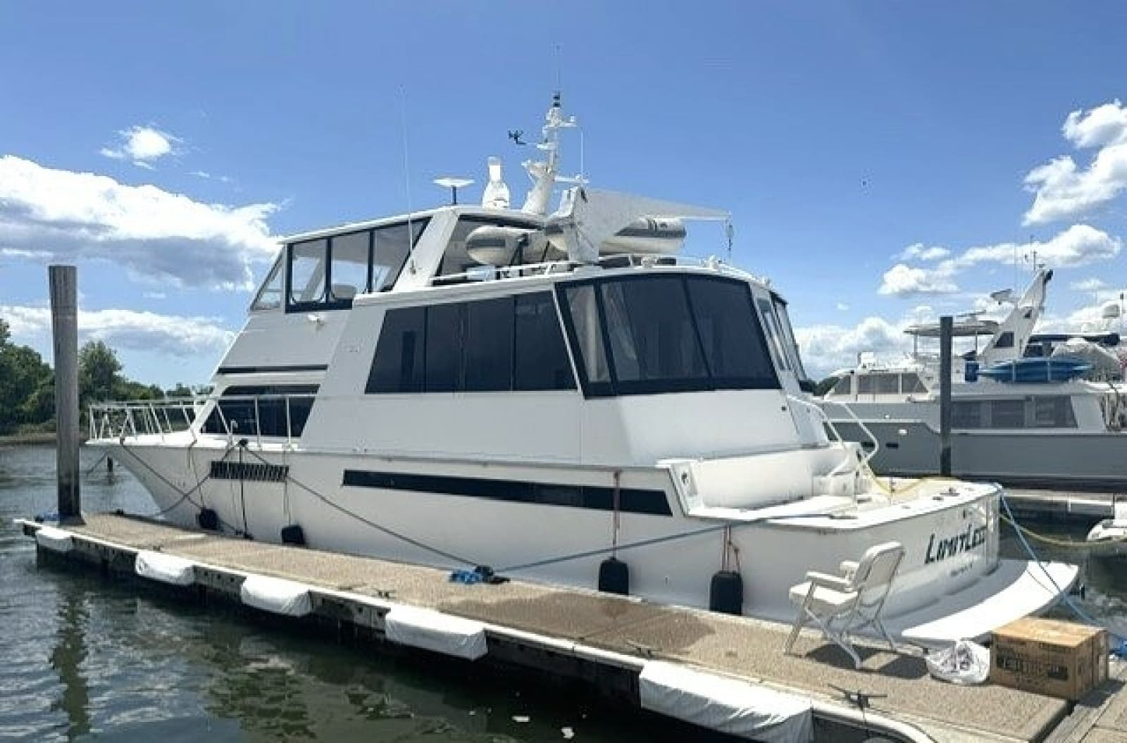 1998 Viking Motor Yacht - Photo 5