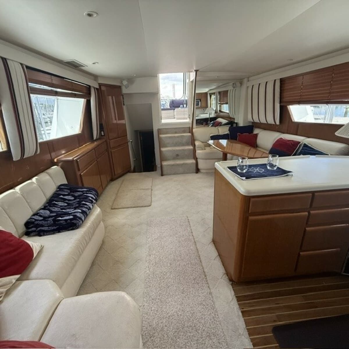 1998 Viking Motor Yacht - Photo 27