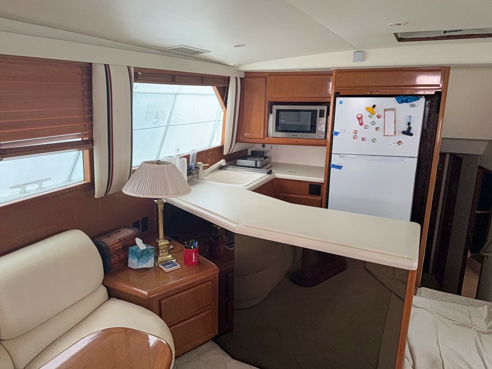 1998 Viking Motor Yacht - Photo 31