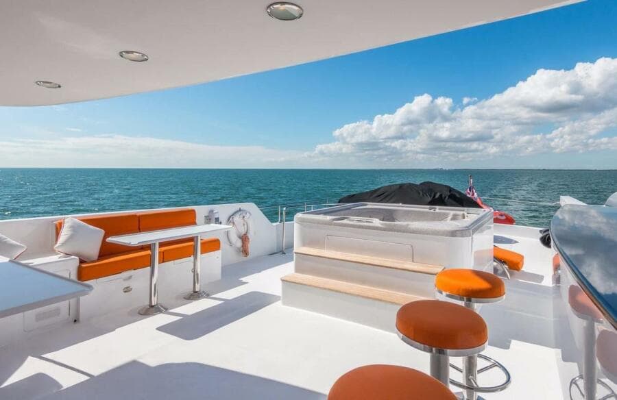 2008 Ocean Alexander 100 Skylounge Megayacht