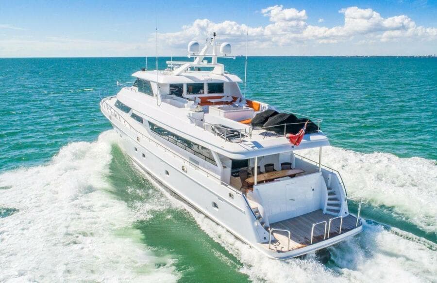 2008 Ocean Alexander 100 Skylounge Megayacht