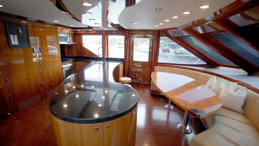 2008 Ocean Alexander 100 Skylounge Megayacht