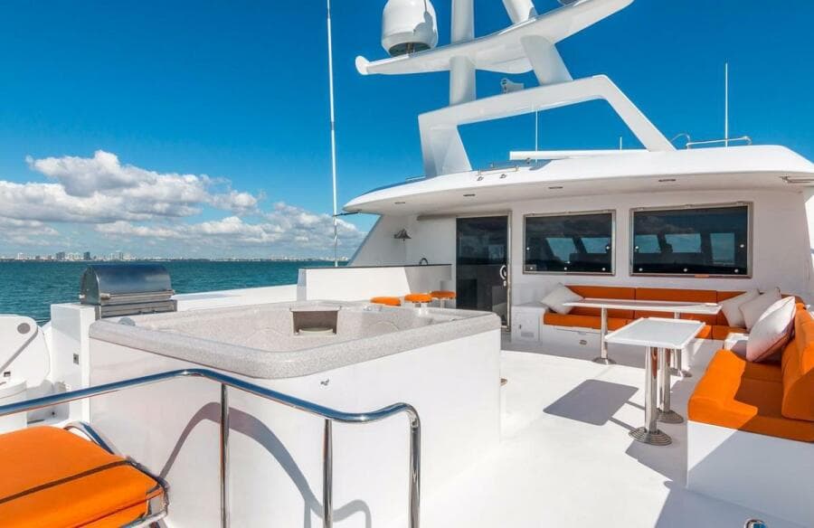 2008 Ocean Alexander 100 Skylounge Megayacht