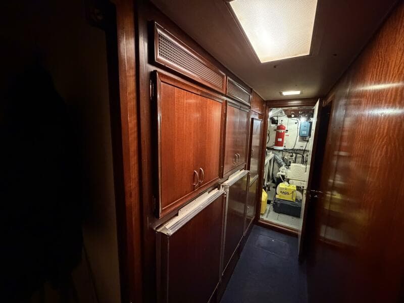 1975 Hatteras 58 LRC