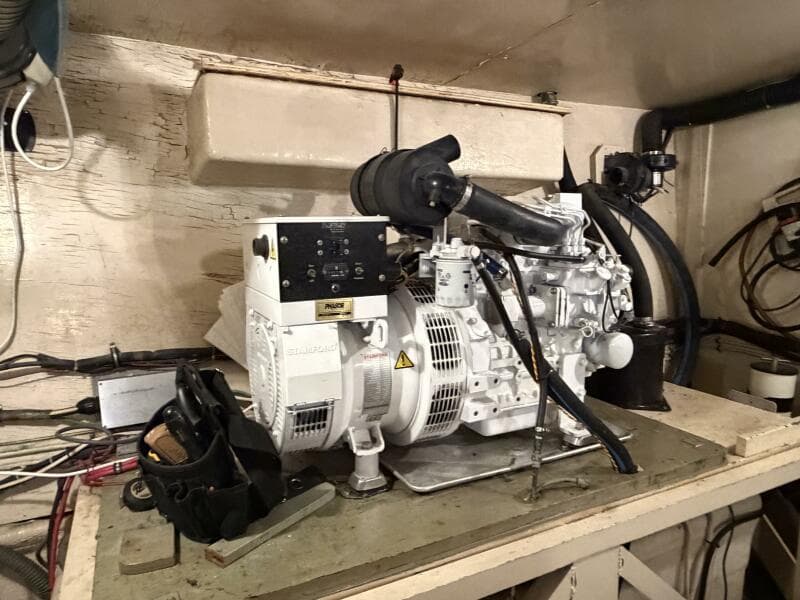 1975 Hatteras 58 LRC