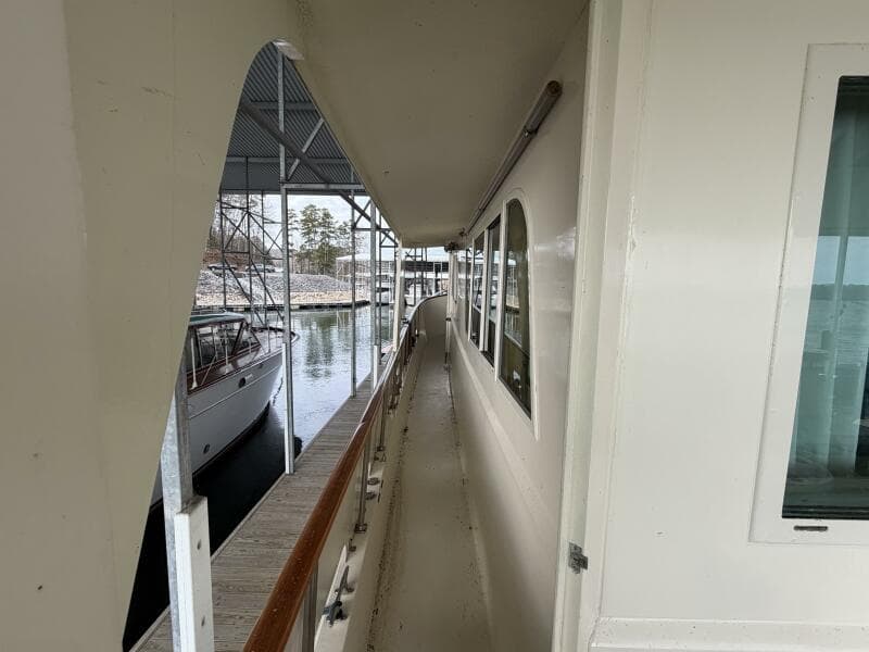 1975 Hatteras 58 LRC