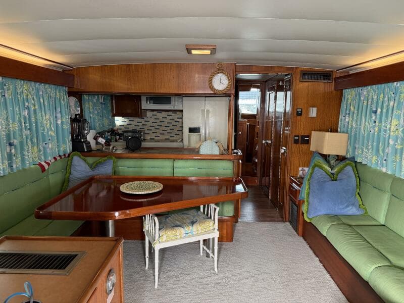 1975 Hatteras 58 LRC